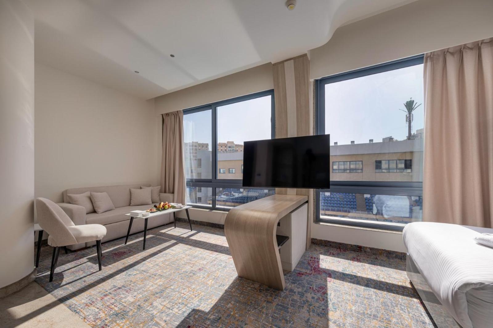 Mirage Hotel & Conference Center Alexandria Exterior photo Suite