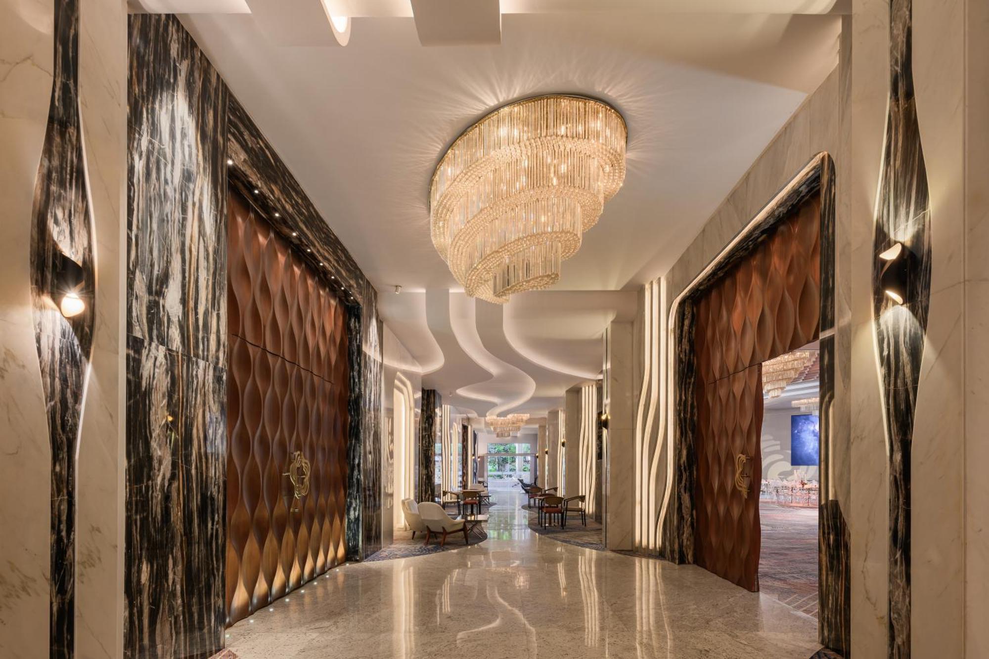 Mirage Hotel & Conference Center Alexandria Exterior photo The lobby of the hotel